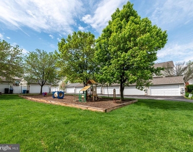 20362 Hartwell Street - Photo Thumbnail 36