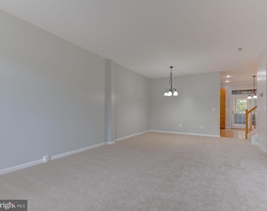 20362 Hartwell Street - Photo Thumbnail 4