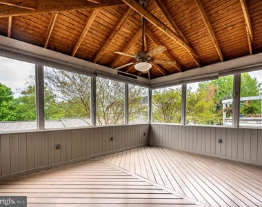 20362 Hartwell Street - Photo Thumbnail 13