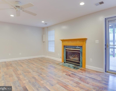 20362 Hartwell Street - Photo Thumbnail 30