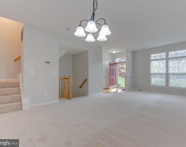 20362 Hartwell Street - Photo Thumbnail 3