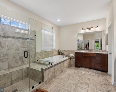 23847 Grayhaven Place - Photo Thumbnail 19