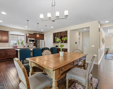 23847 Grayhaven Place - Photo Thumbnail 11