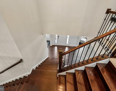 23847 Grayhaven Place - Photo Thumbnail 16