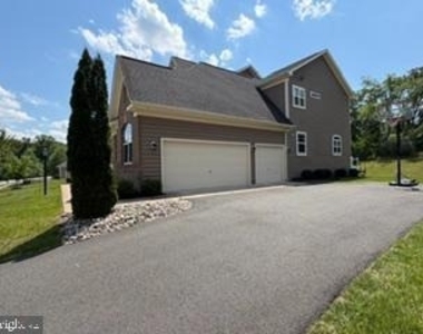23847 Grayhaven Place - Photo Thumbnail 31