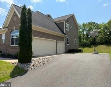 23847 Grayhaven Place - Photo Thumbnail 32