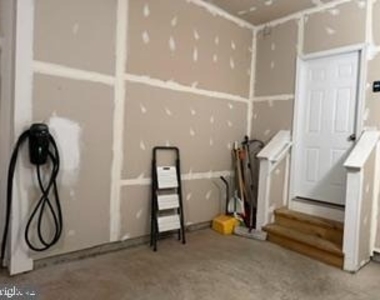 23847 Grayhaven Place - Photo Thumbnail 34