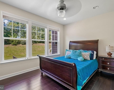 23847 Grayhaven Place - Photo Thumbnail 14