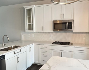7224 Mountaineer Drive - Photo Thumbnail 8