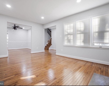 9612 9612 Hillock Court - Photo Thumbnail 9