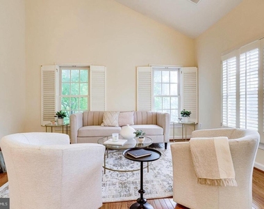 1601 Colonial Hills Drive - Photo Thumbnail 9