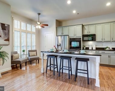 1601 Colonial Hills Drive - Photo Thumbnail 3
