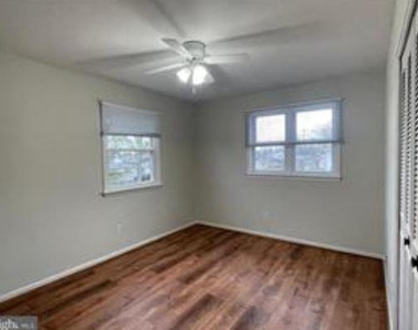 4807 Eaton Place - Photo Thumbnail 17