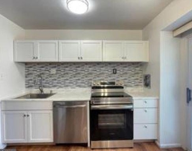 4807 Eaton Place - Photo Thumbnail 5