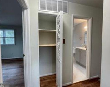 4807 Eaton Place - Photo Thumbnail 13