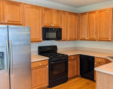 9640 Potters Hill Circle - Photo Thumbnail 1