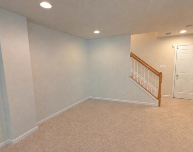 9640 Potters Hill Circle - Photo Thumbnail 6