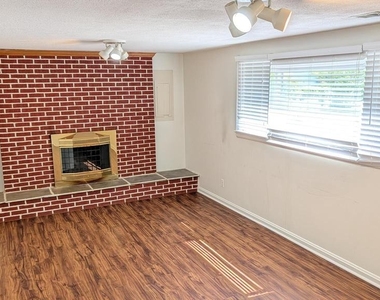 909 Cottage Street Sw - Photo Thumbnail 14