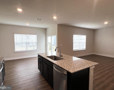5195 Crooked Lane - Photo Thumbnail 6