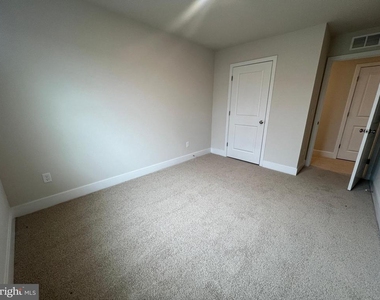 5195 Crooked Lane - Photo Thumbnail 15