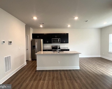 5195 Crooked Lane - Photo Thumbnail 3