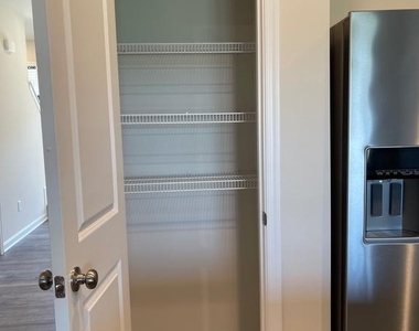 151 Tigney Drive - Photo Thumbnail 16