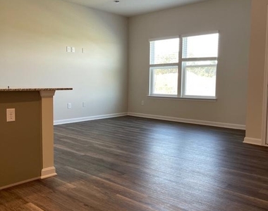 151 Tigney Drive - Photo Thumbnail 12