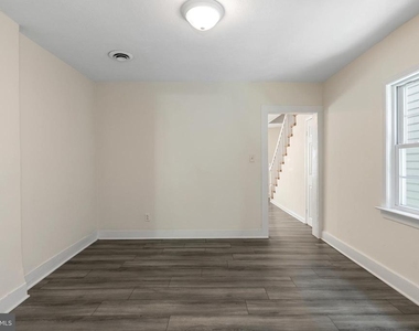 319 Wolfe Street - Photo Thumbnail 9