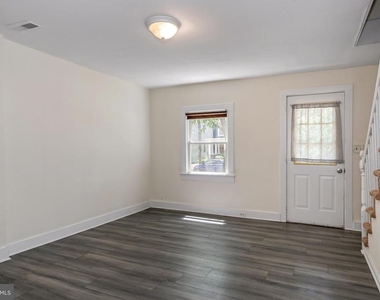 319 Wolfe Street - Photo Thumbnail 2
