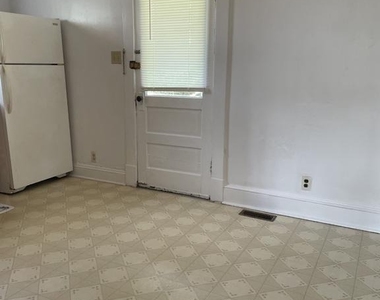 1417 Hanover Street - Photo Thumbnail 3