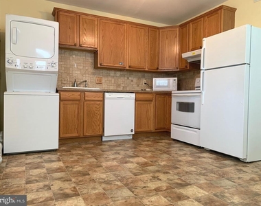 113 Hawke Street - Photo Thumbnail 3
