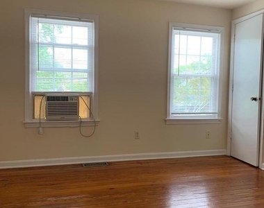 113 Hawke Street - Photo Thumbnail 5