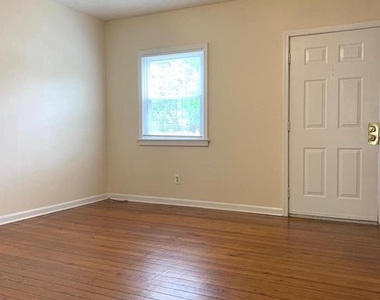 113 Hawke Street - Photo Thumbnail 2