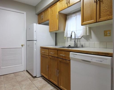 2604 S Arlington Mill Drive - Photo Thumbnail 6
