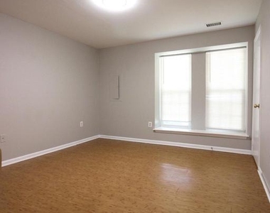 2604 S Arlington Mill Drive - Photo Thumbnail 8