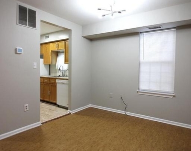 2604 S Arlington Mill Drive - Photo Thumbnail 5