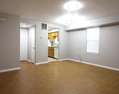 2604 S Arlington Mill Drive - Photo Thumbnail 4