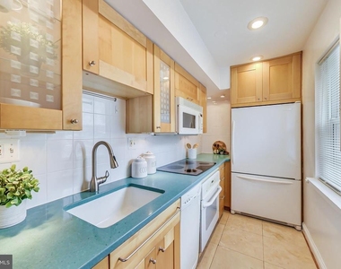 1303 N Ode Street - Photo Thumbnail 5