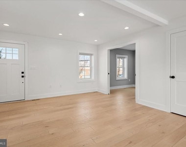 5224 28th Street N - Photo Thumbnail 14