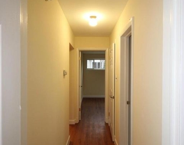 1901 N Quebec Street N - Photo Thumbnail 19