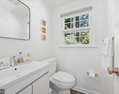 4025 N River Street - Photo Thumbnail 12