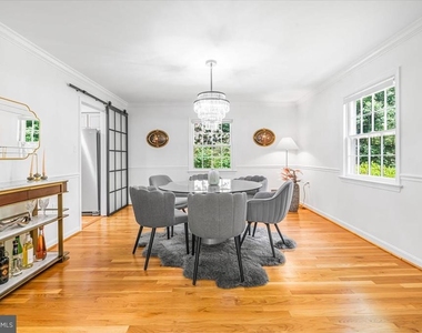 4025 N River Street - Photo Thumbnail 9
