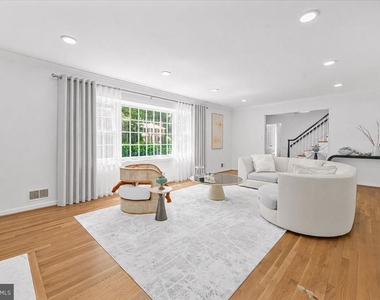 4025 N River Street - Photo Thumbnail 17