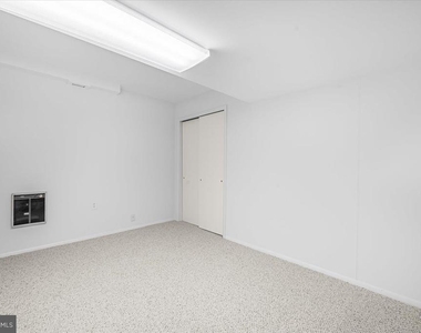 4025 N River Street - Photo Thumbnail 39