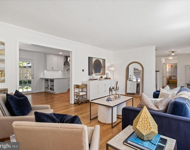 2606 N Quincy Street - Photo Thumbnail 13