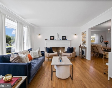 2606 N Quincy Street - Photo Thumbnail 11