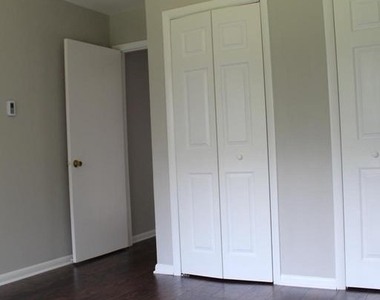 110 Griffith Road - Photo Thumbnail 4