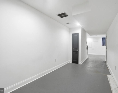 1807 Wylie Street - Photo Thumbnail 32