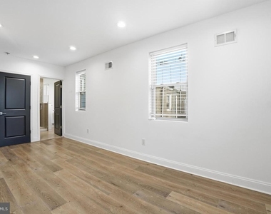 1807 Wylie Street - Photo Thumbnail 24