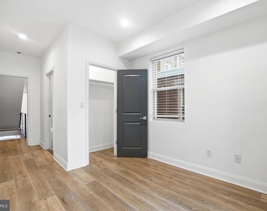 1807 Wylie Street - Photo Thumbnail 12